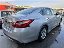 نيسان ألتيما